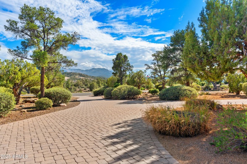 018_Driveway View of Granite Mountai