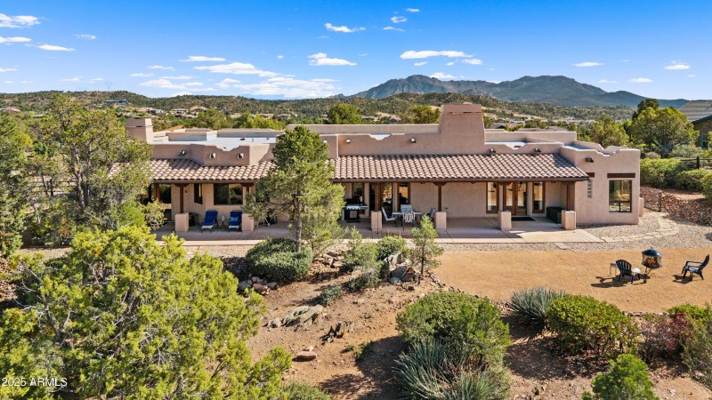 024_Aerial View Backyard