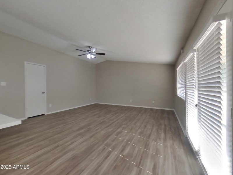 1_pc_RcU6TbUcQq_WY1DZYlA1T_other_room_uL