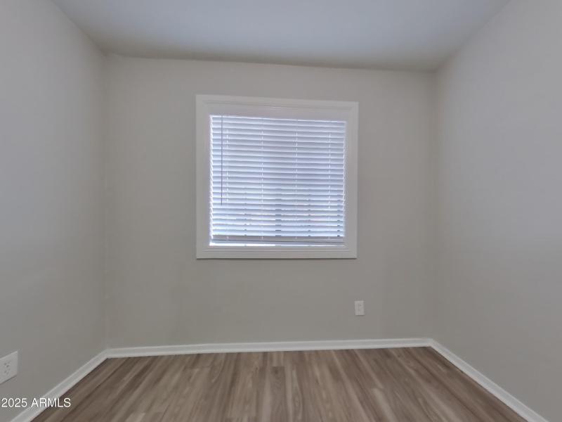 11_pc_Xe3p3bTHod_qQHE43x7Ri_layout_1