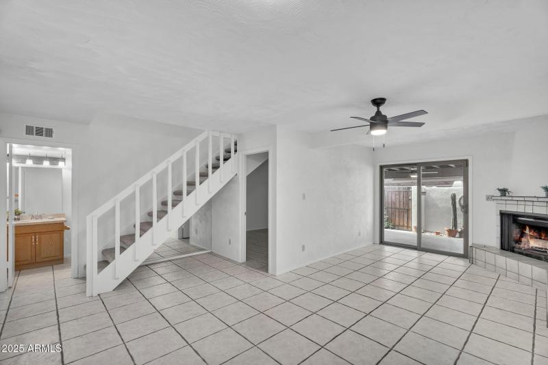 1138 E KALER DR, Phoenix