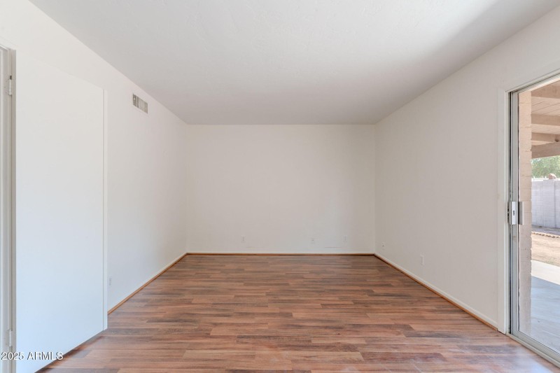 32-web-or-mls-Isabella-33