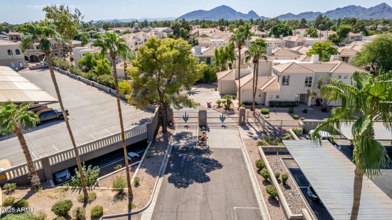 44 - Hayden 8270 #1030