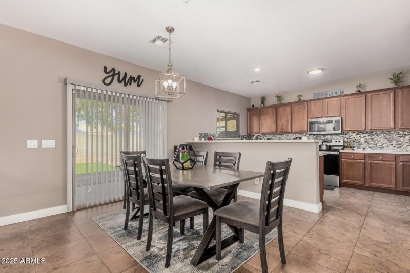 Eat In Kitchen