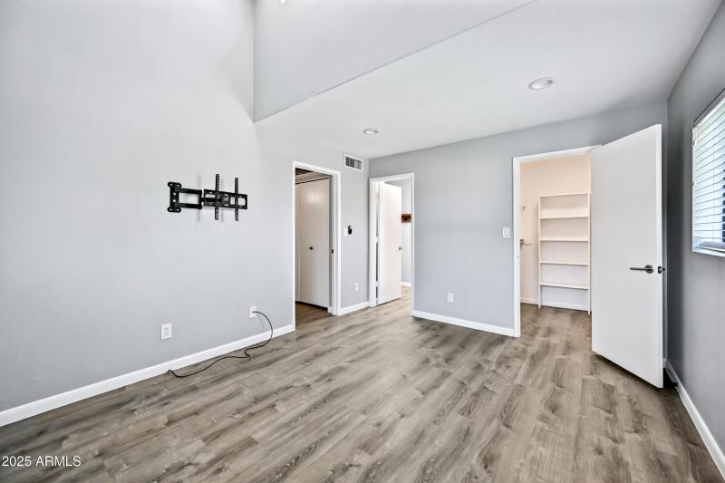 13-6480N82S210-ocupix