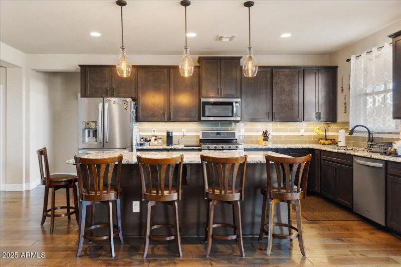 08-Kitchen