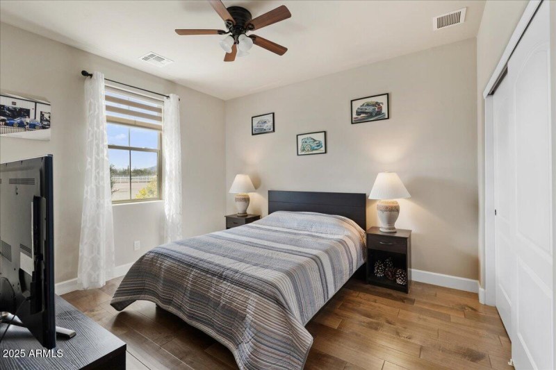 16-Bedroom 2