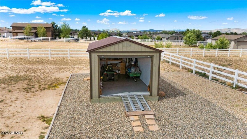 Shed
