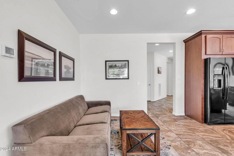 36106 N Desert Tea Dr-7