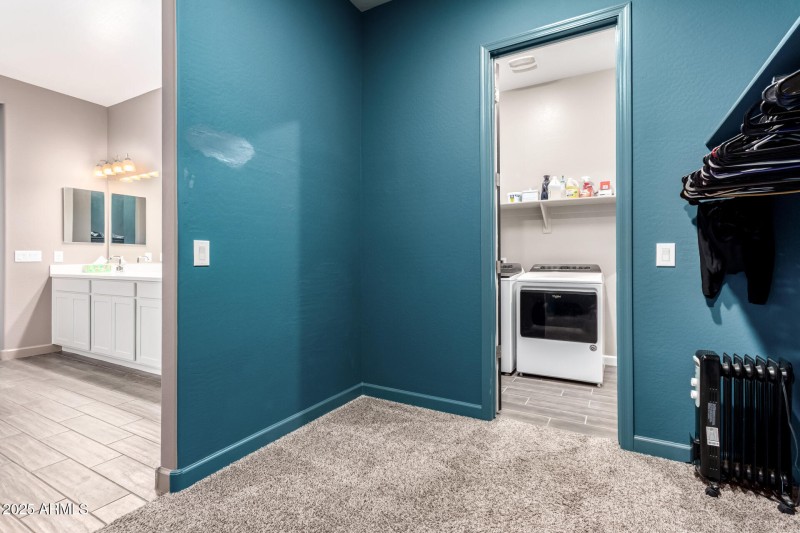 Primary Bedroom - Walk-In Closet