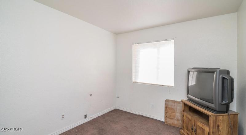 E9F6A3C8-6FED-493A-8C6C-B038FB1172AE_1_2