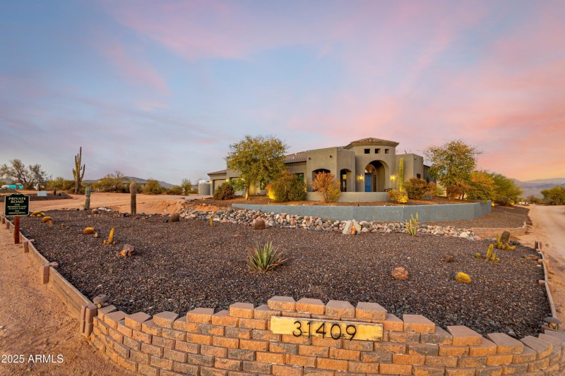 Natural Desert Landscaping