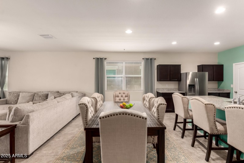 10 - Pampoloma 36371