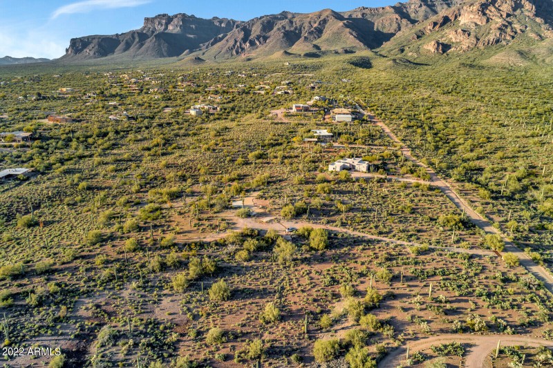 05_3750_South_Blackhawk_Road__005_mls