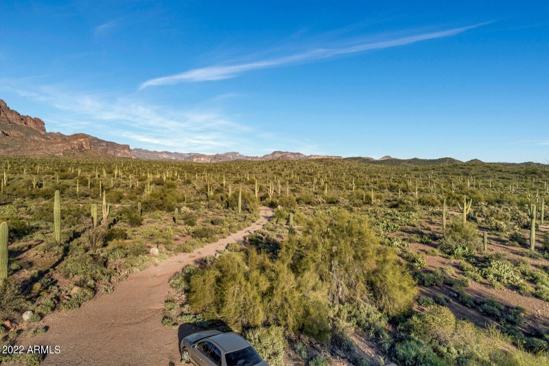 37_3750_South_Blackhawk_Road__037_mls