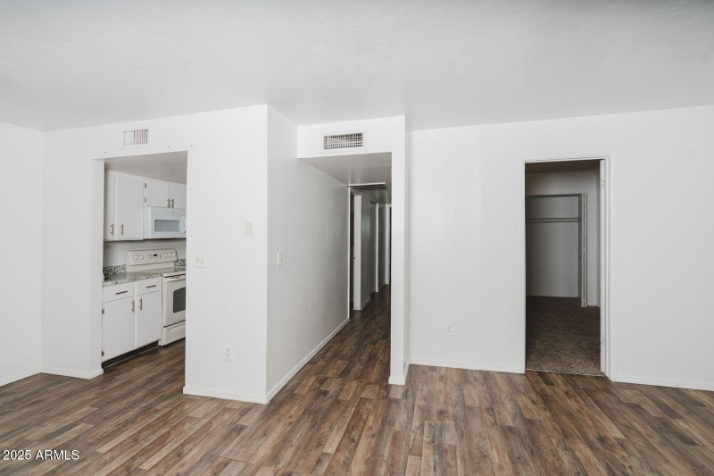 WhatsApp Image 2025-09-16 at 09.08.09 (1