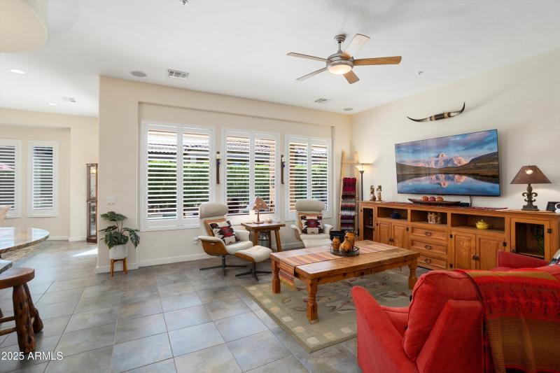 WELCOMING GREAT ROOM