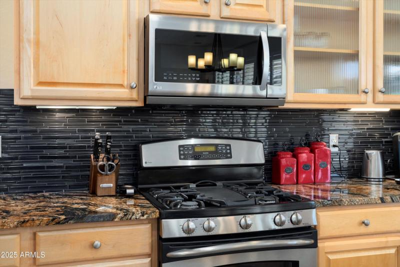 DRAMATIC BACKSPLASH, CONTRASTED BY THE