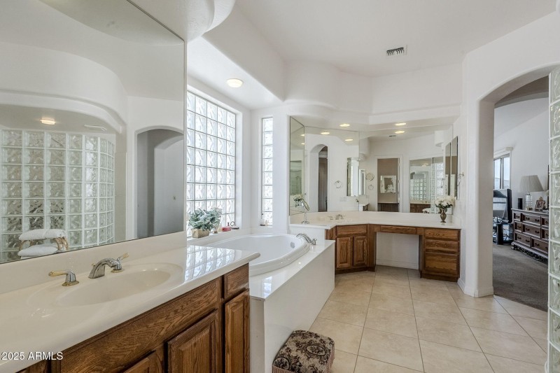 45-web-or-mls-Calle Del Sol-35