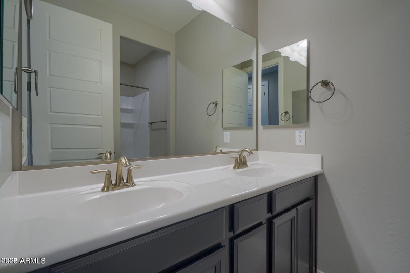 20250827200228915437000000-o