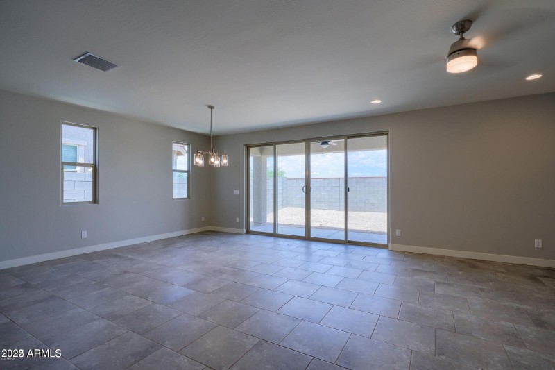 20250827200227721523000000-o