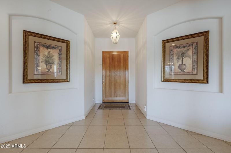 17-web-or-mls-Calle Del Sol-7