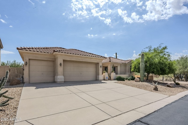 13-web-or-mls-Calle Del Sol-3