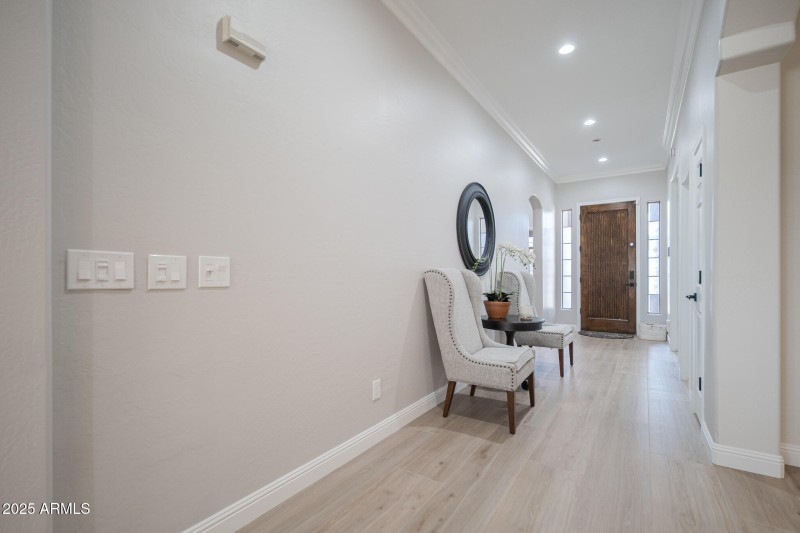 03_Entryway_01