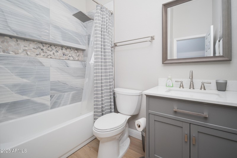 24_Bath_01