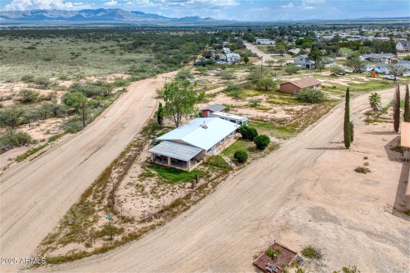 062006-10019 South Honeysuckle Drive