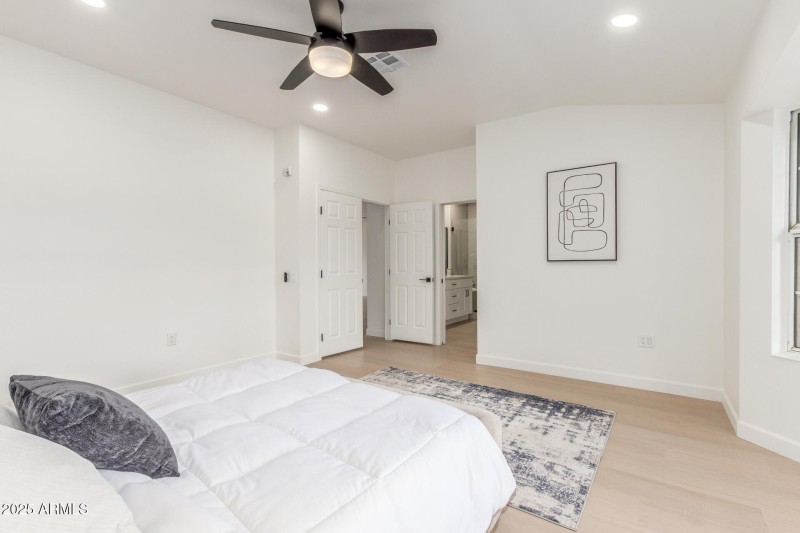 Primary suite