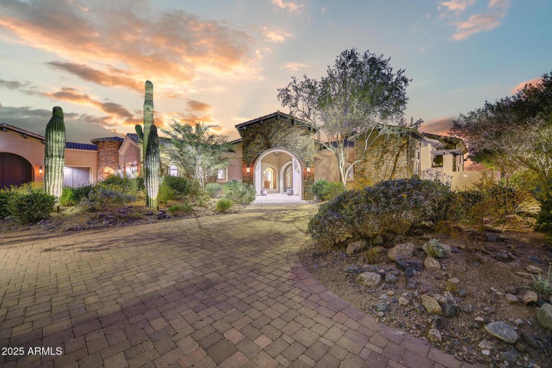 Elegant Desert Curb Appeal