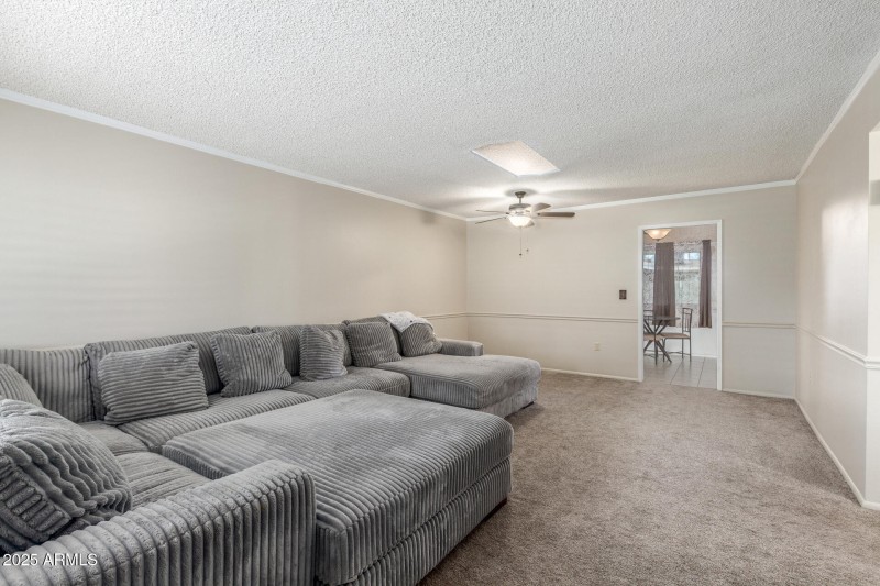 Living Room / Formal Dining