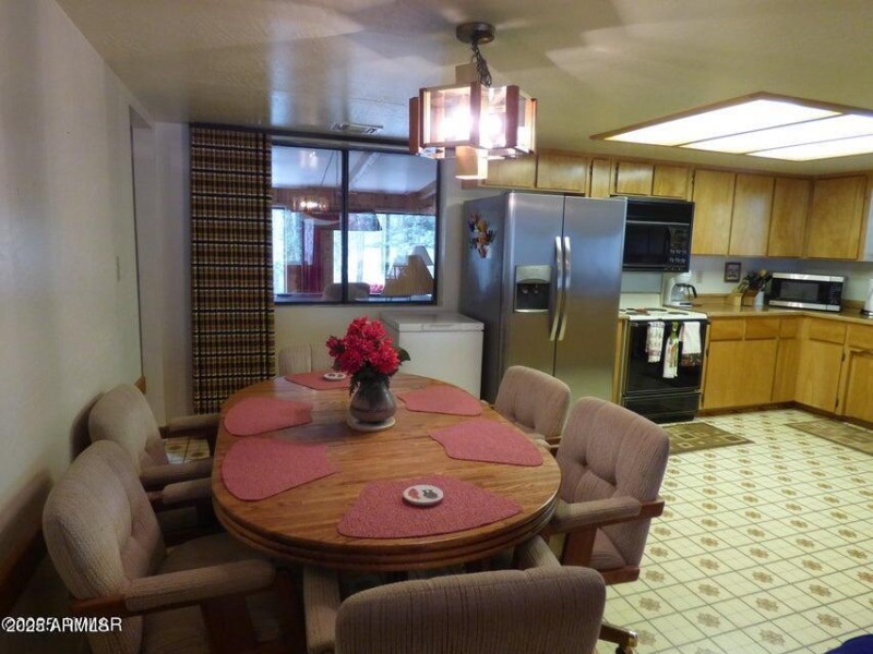 20250909062114725327000000-o