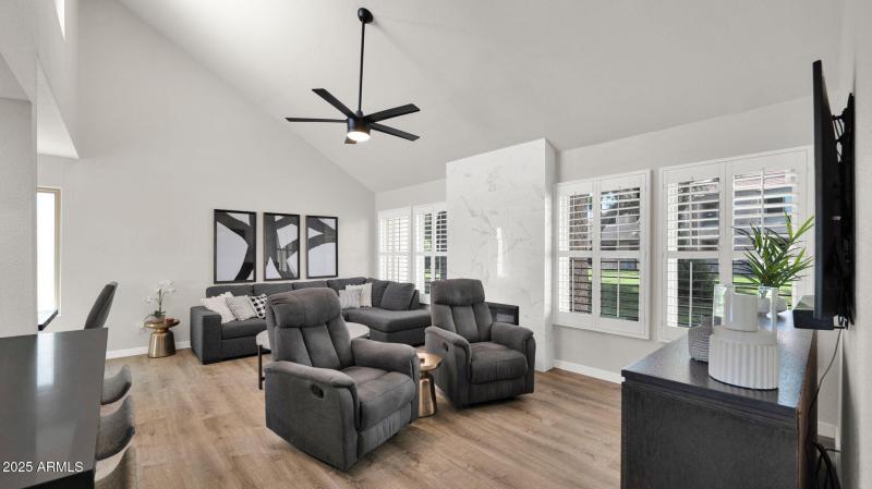 6-web-or-mls-P1175802