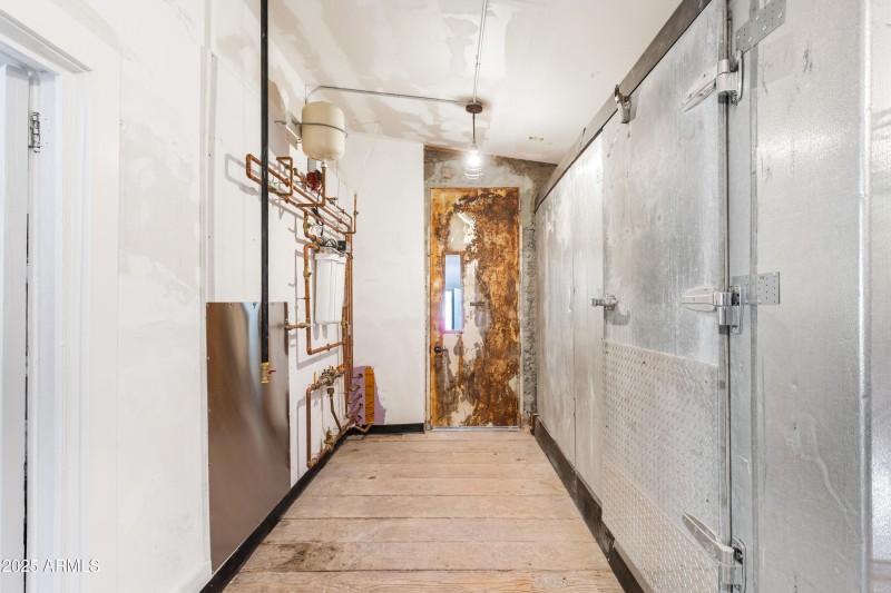 Storage & Flex off Kitchen