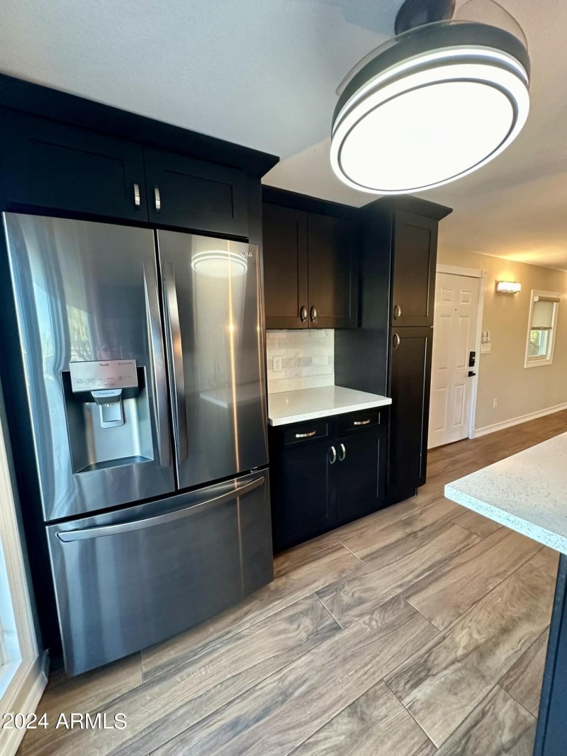 072 kitchen fridge coffee bar