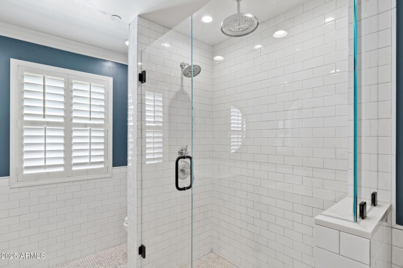 Bathroom w Oversized Shower