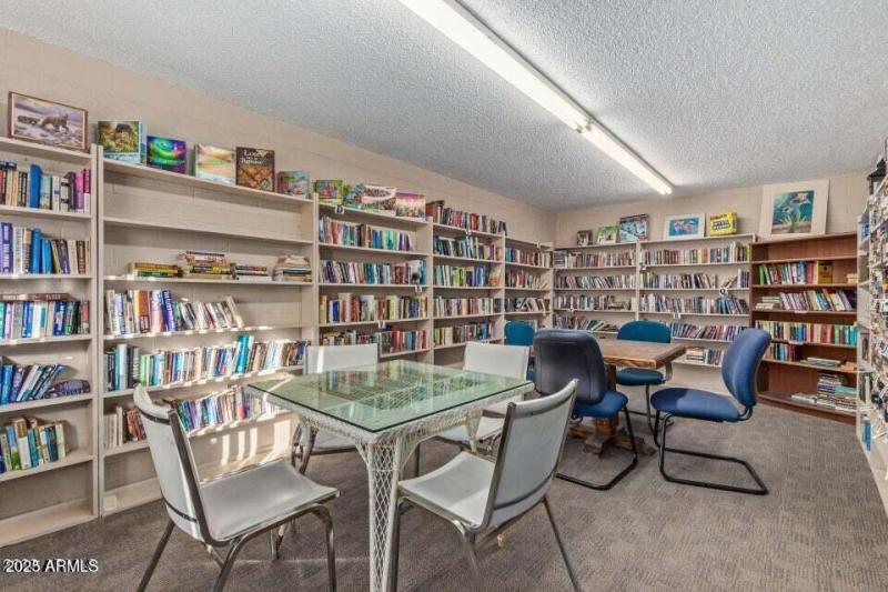 1 OF 2 LIBRARY ROOMS