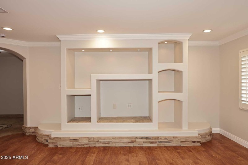 Living Room-Entertainment Center