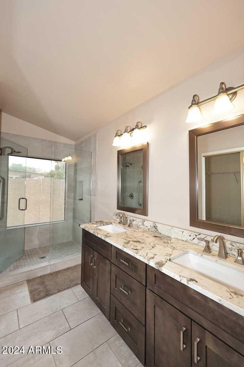 thumbnail_Primary Bath2