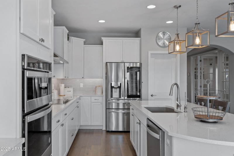 6703 W Springfield Wy-18