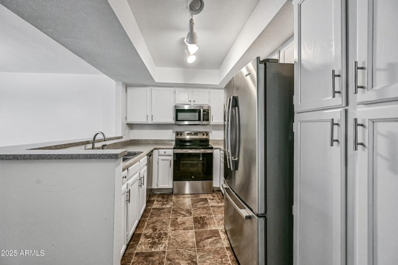 12-1331WBR219-ocupix