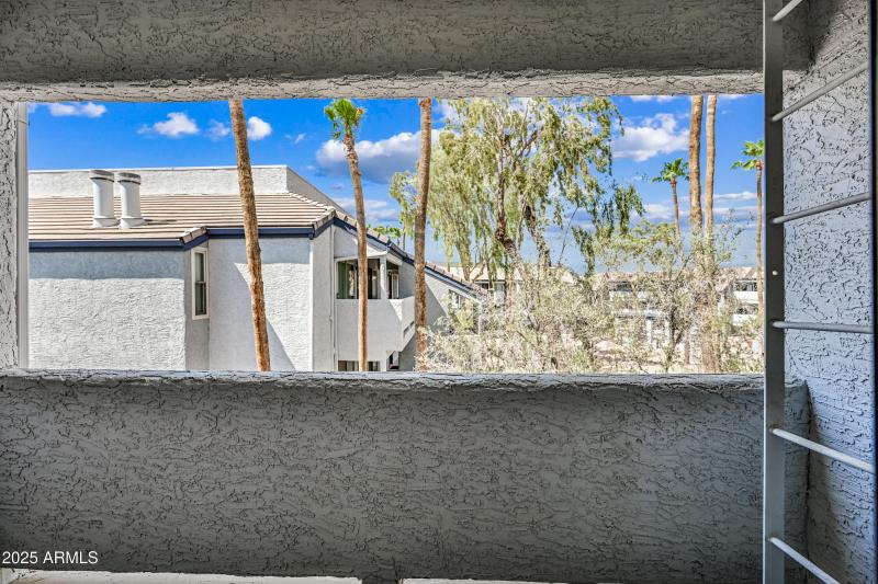 25-1331WBR219-ocupix