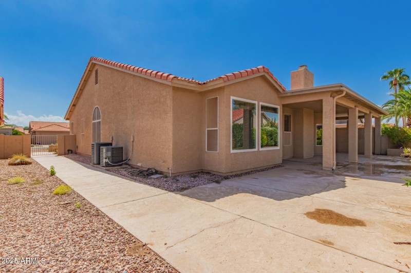 29 - Rear Home