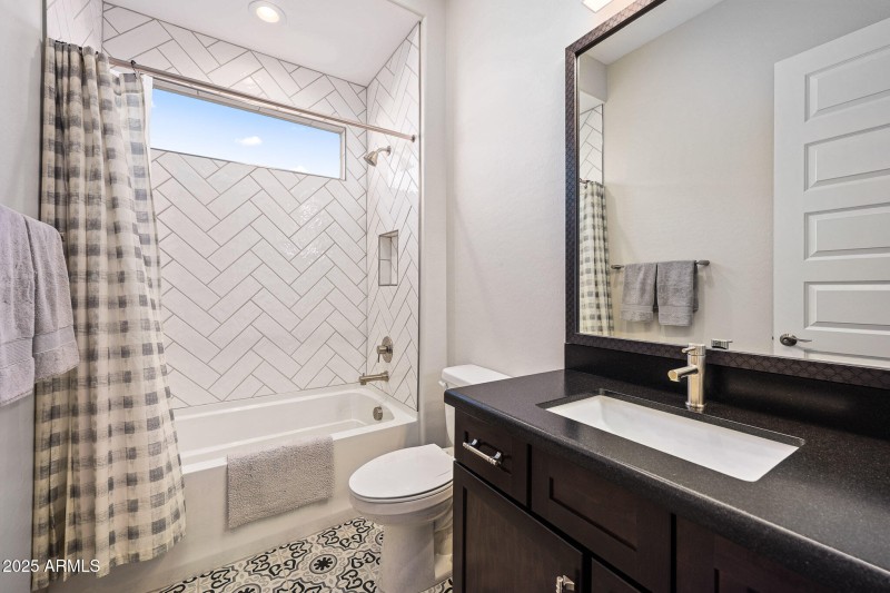 Guest Bath 2