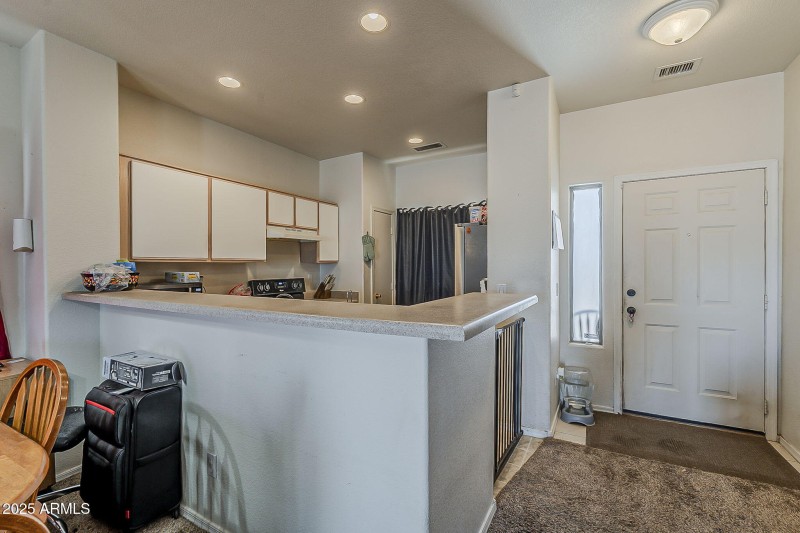 14-web-or-mls-6th Ave-14