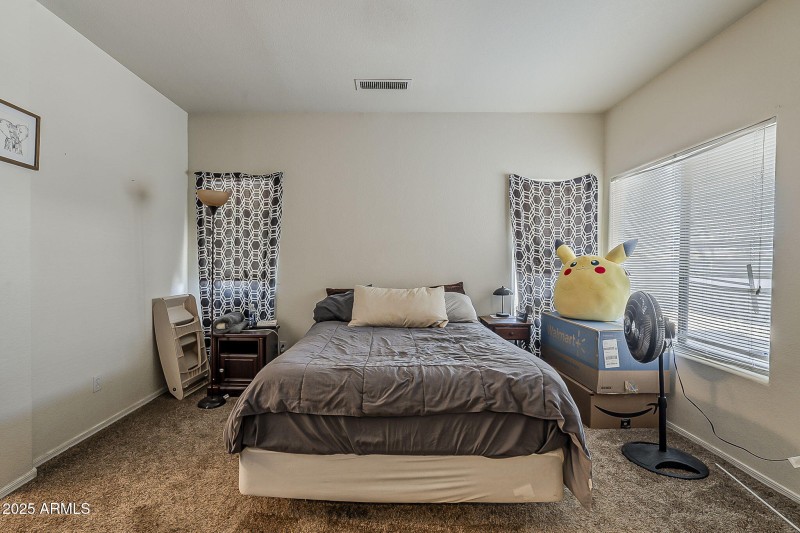 22-web-or-mls-6th Ave-22