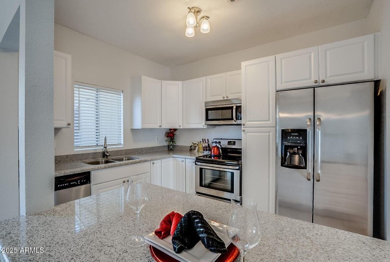 20190914141856034886000000-o