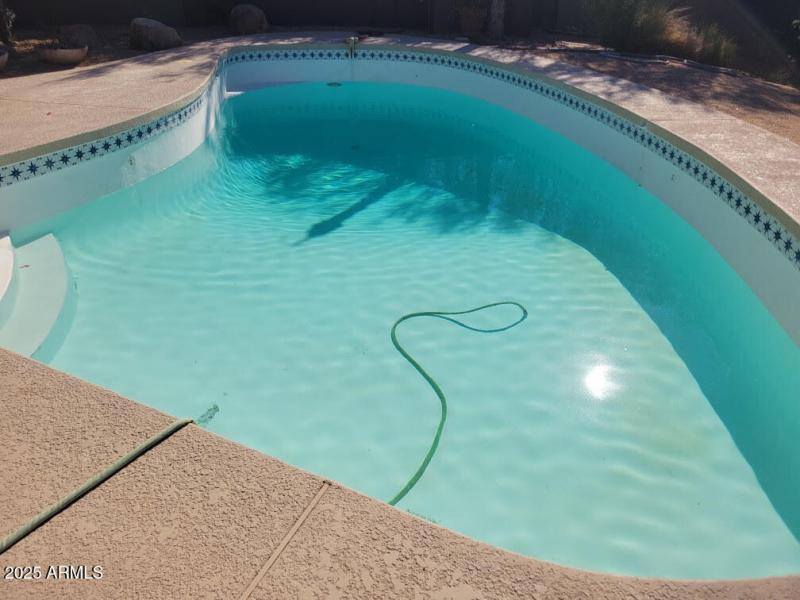 Pool with new tile border